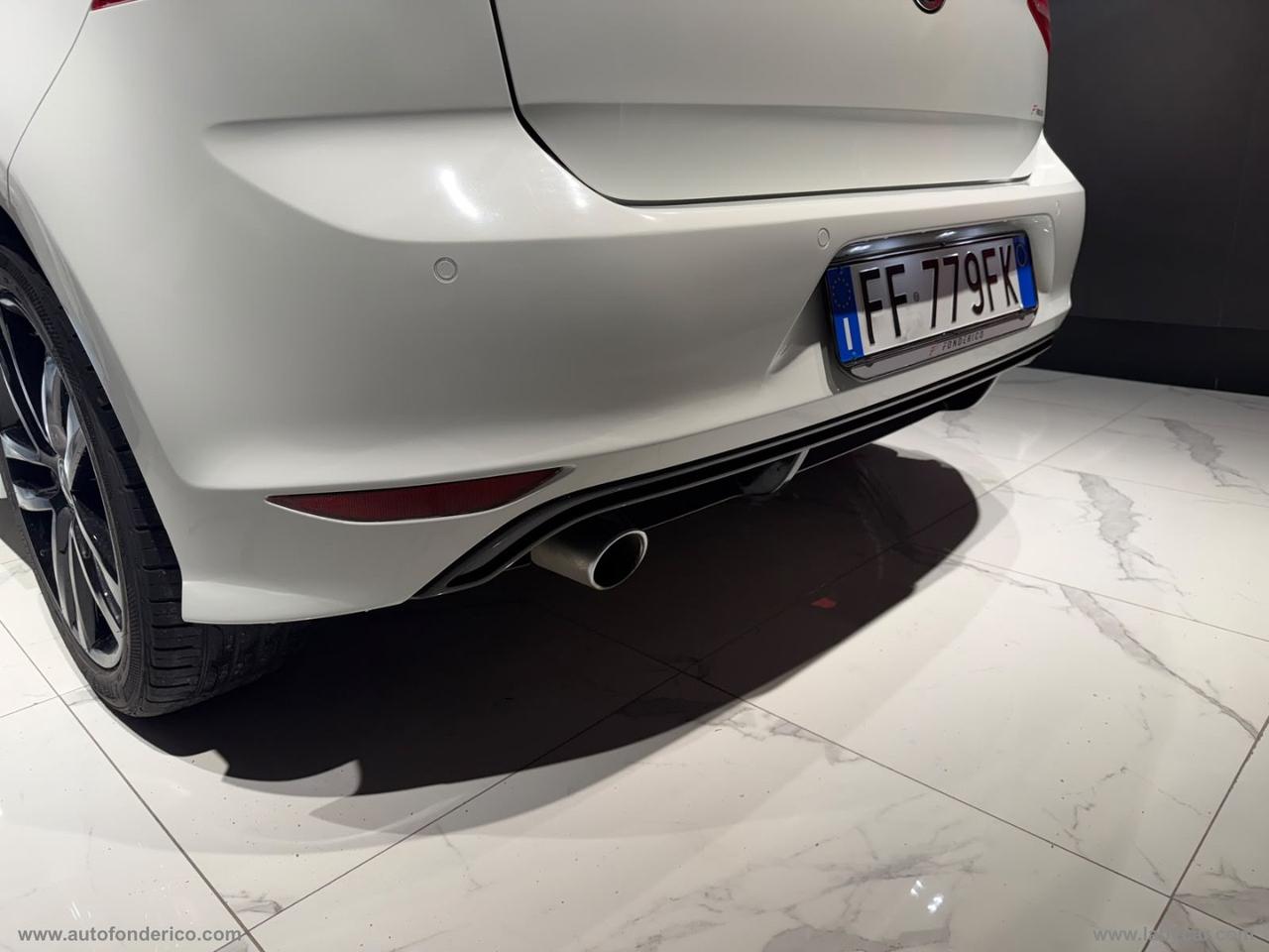 VOLKSWAGEN Golf 1.6 TDI 110 CV R-LINE