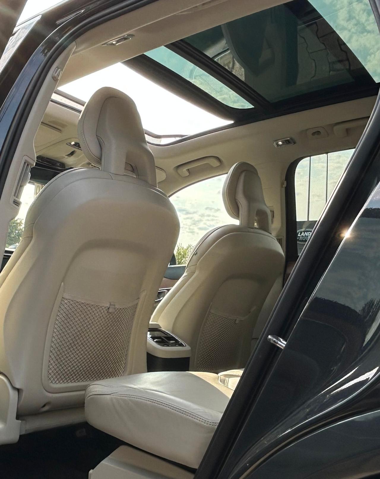 Volvo XC 90 XC90 D5 AWD Geartronic 7 posti Momentum