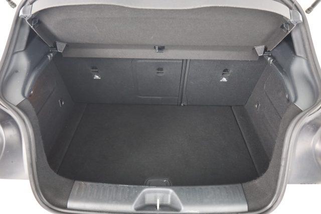 MERCEDES-BENZ A 180 A 180 d Automatic Premium