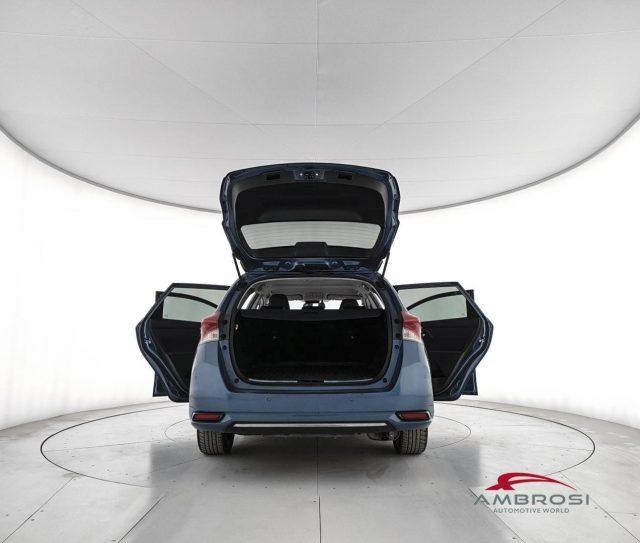 TOYOTA Auris 1.8 Hybrid Lounge