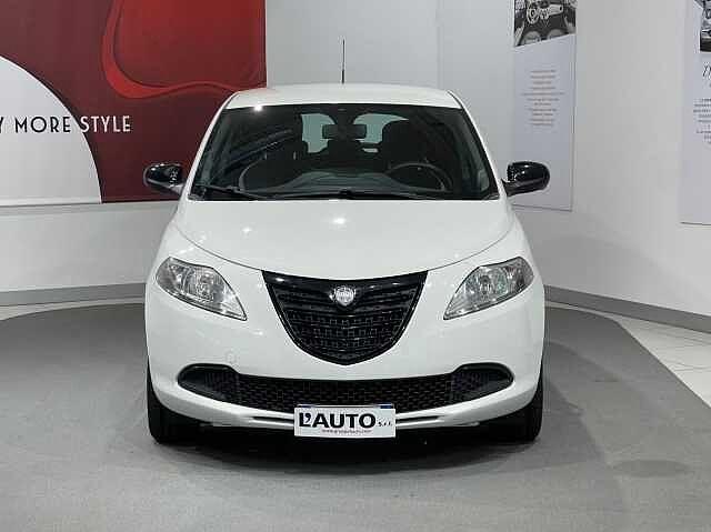 Lancia Ypsilon 1.2 69 CV 5 porte Elefantino