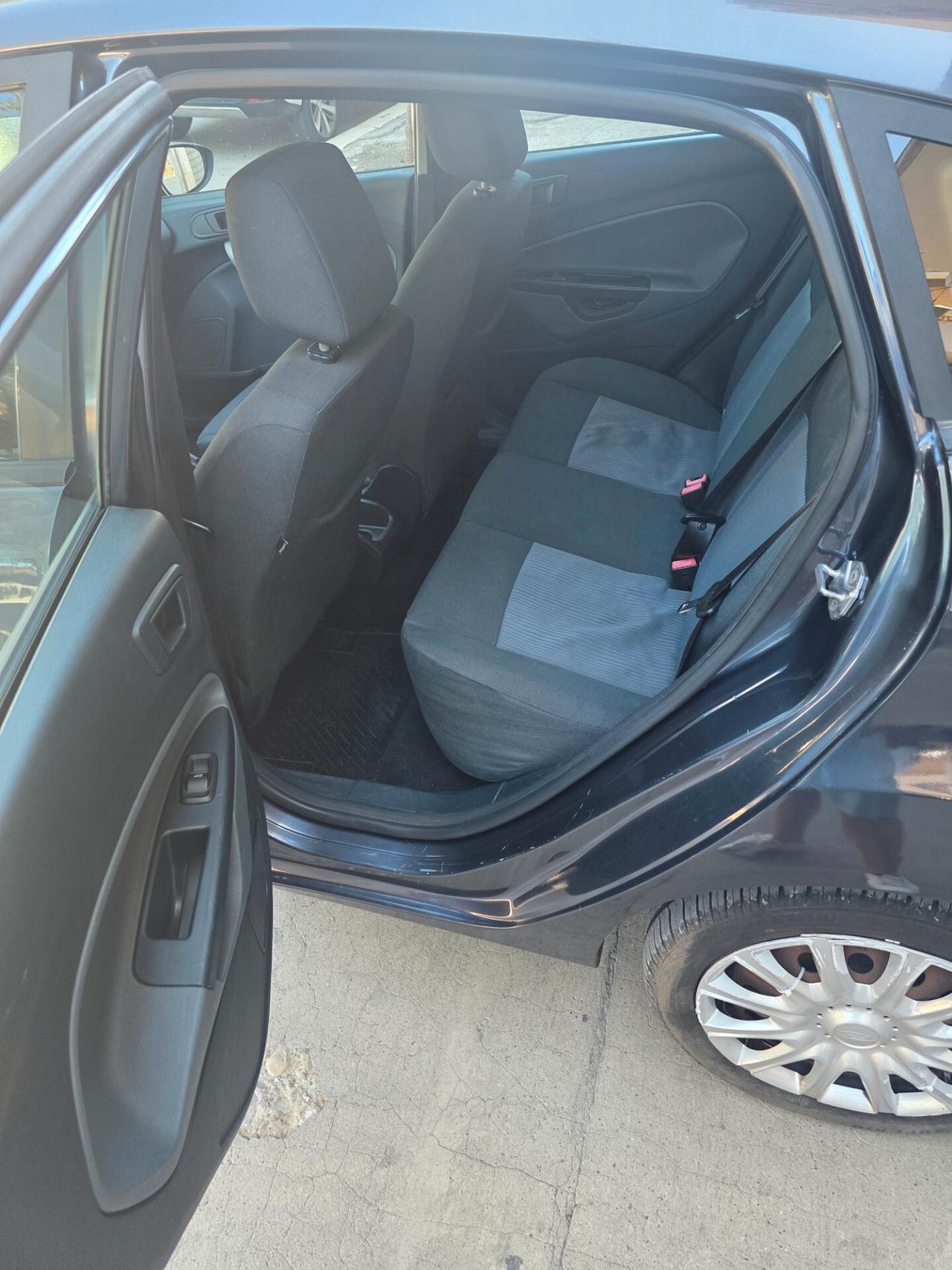 Ford Fiesta 1.4 TDCi 5p. Titanium