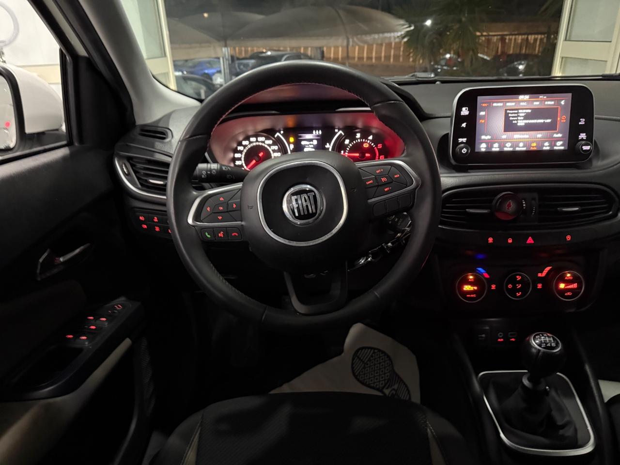 Fiat Tipo 1.6 Mjt 120cv 5P LOUNGE LED/R17 DA VETRINA2019