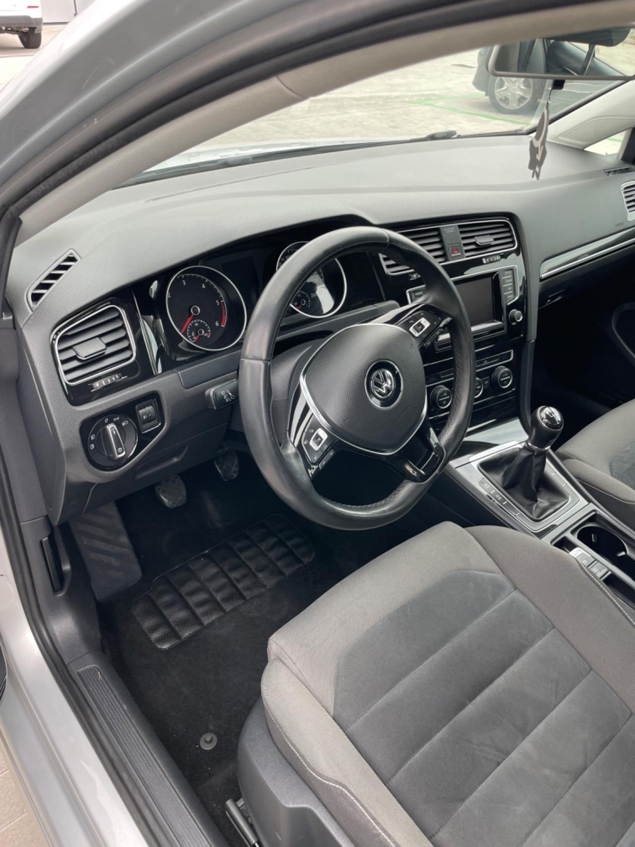 Volkswagen Golf 1.6 TDI 5p. Highline BlueMotion Technology