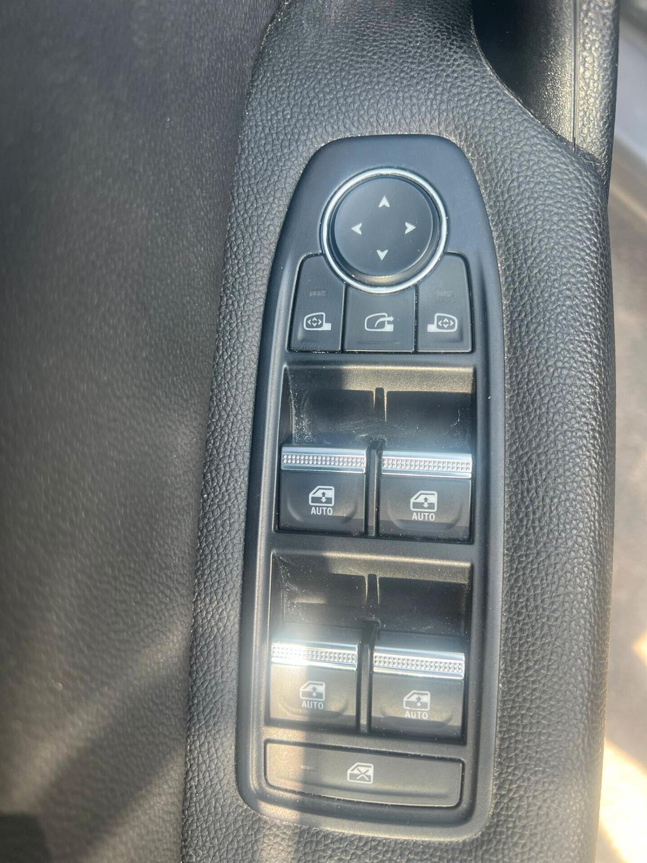 Renault Captur TCe 100 CV GPL FAP Intens