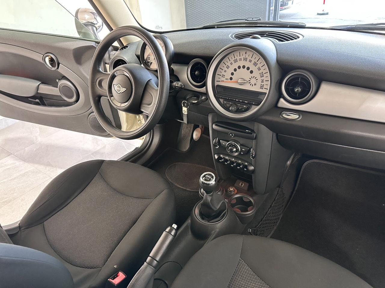 Mini One Countryman 1.6 D
