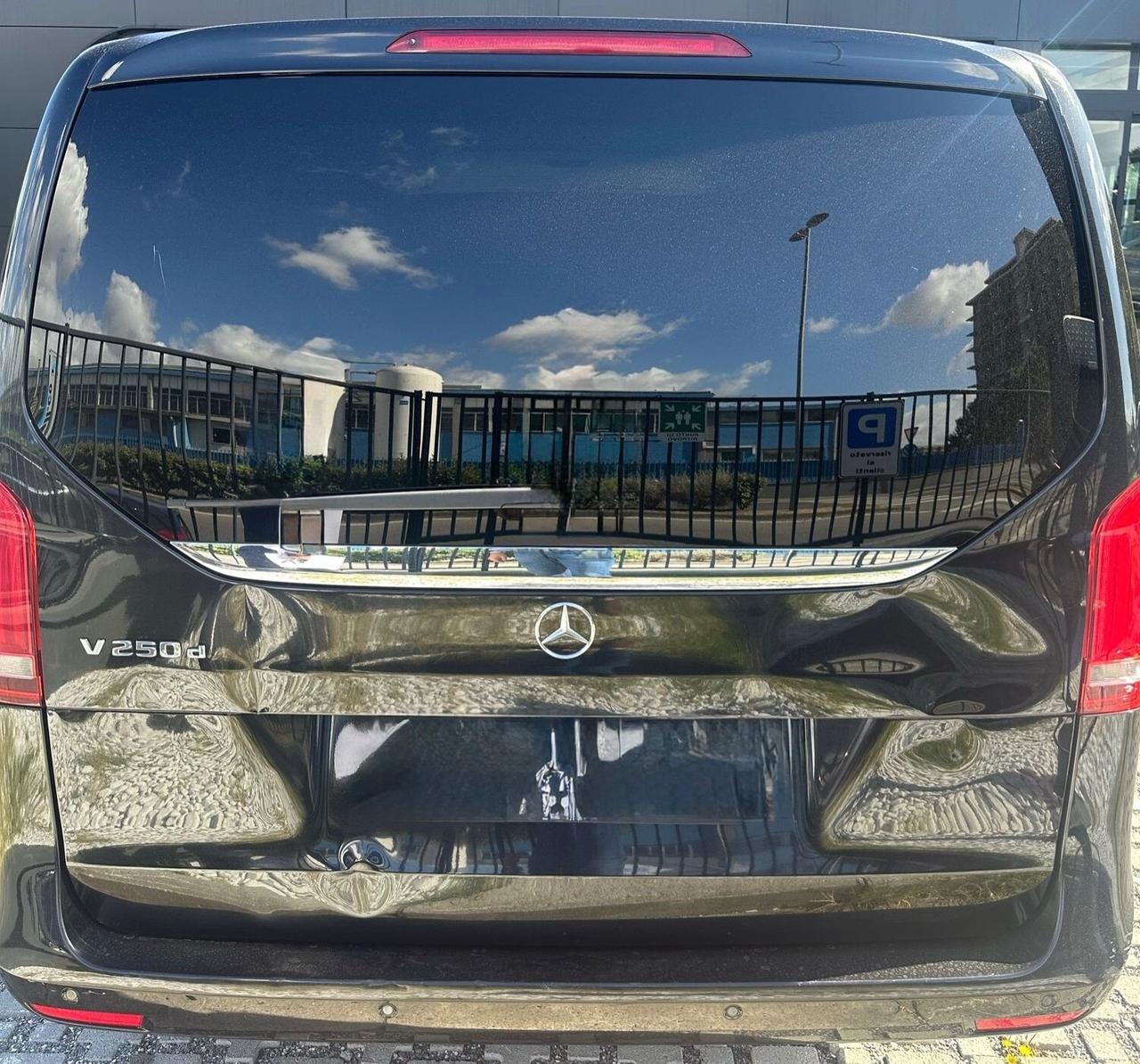 Mercedes-benz V 250 d Automatic Premium Extralong