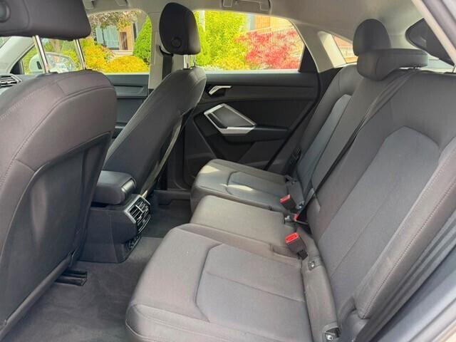 Q3 SPB 35 TDI quattro S tronic Business Plus