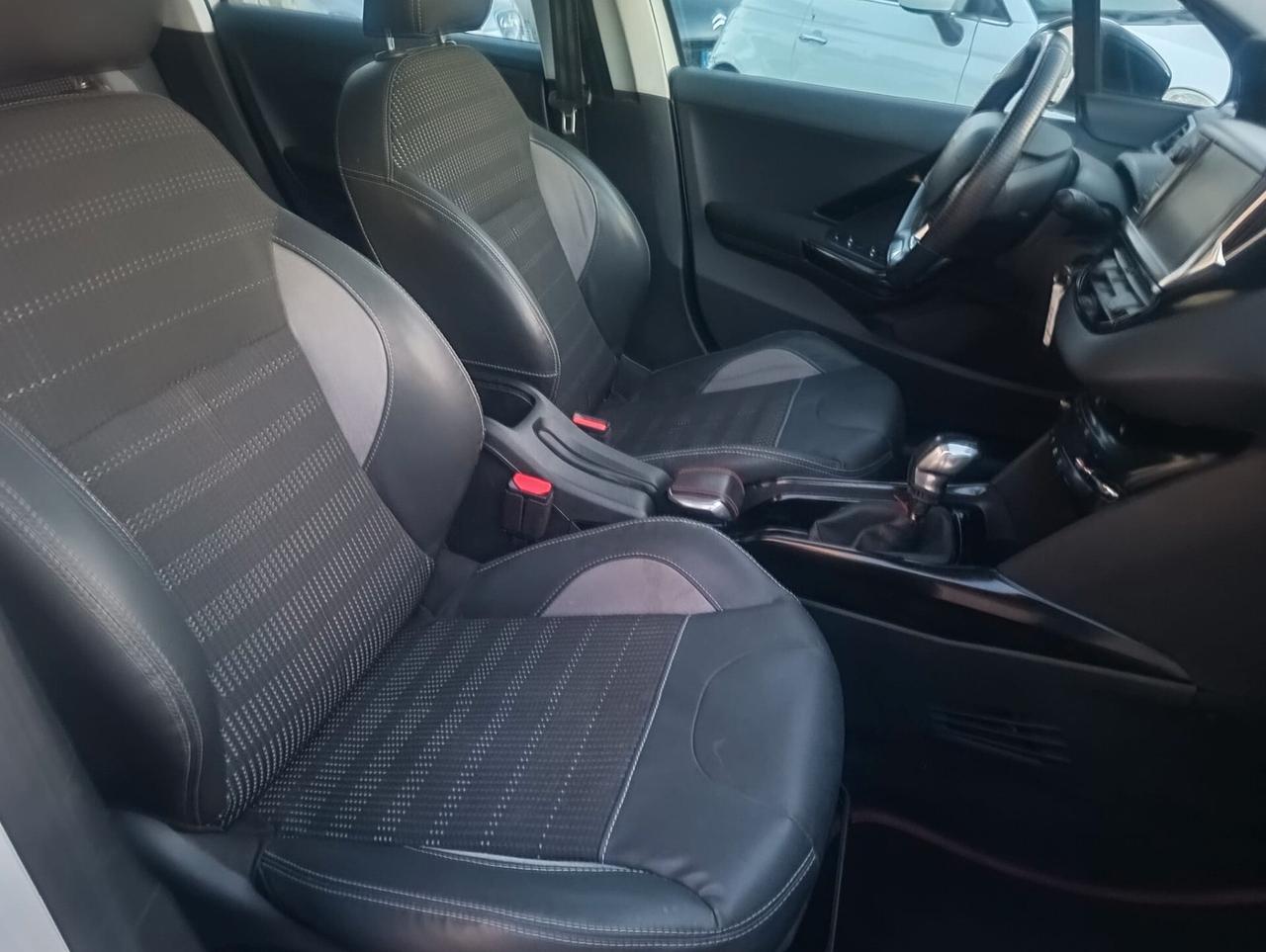 Peugeot 2008 BlueHDi 100 GT Line - anno 2018