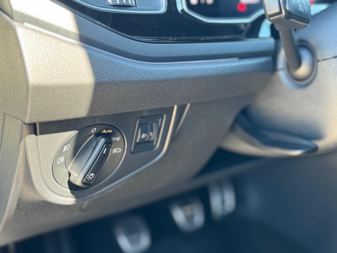 Volkswagen Polo 1.0 TSI R-Line