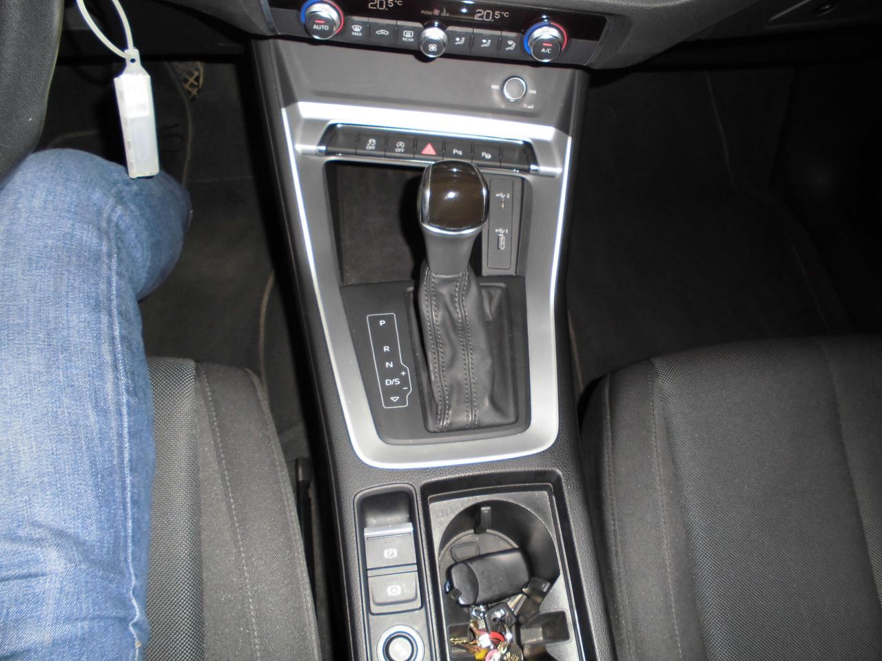 Audi Q3 35 TDI S tronic Business Advanced