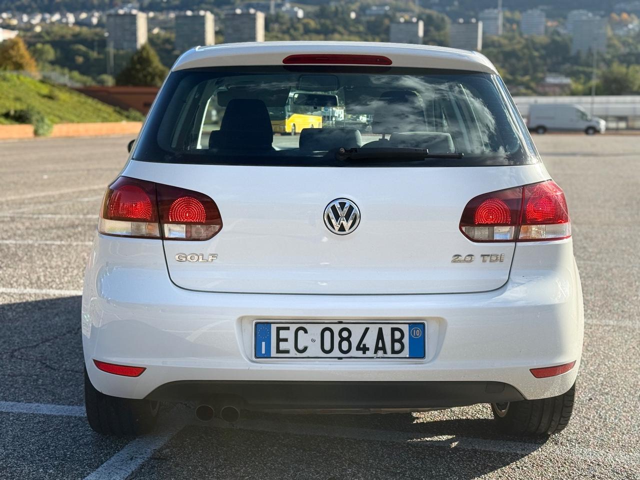 Volkswagen Golf 2.0 TDI 140CV OK NEOPATENTATI