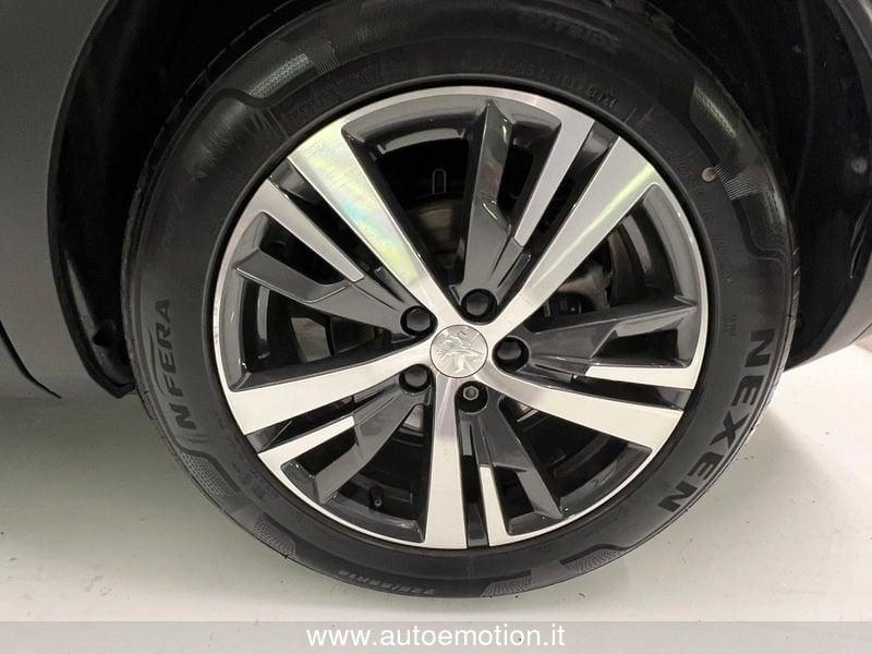 Peugeot 3008 Hybrid4 300 e-EAT8 Allure