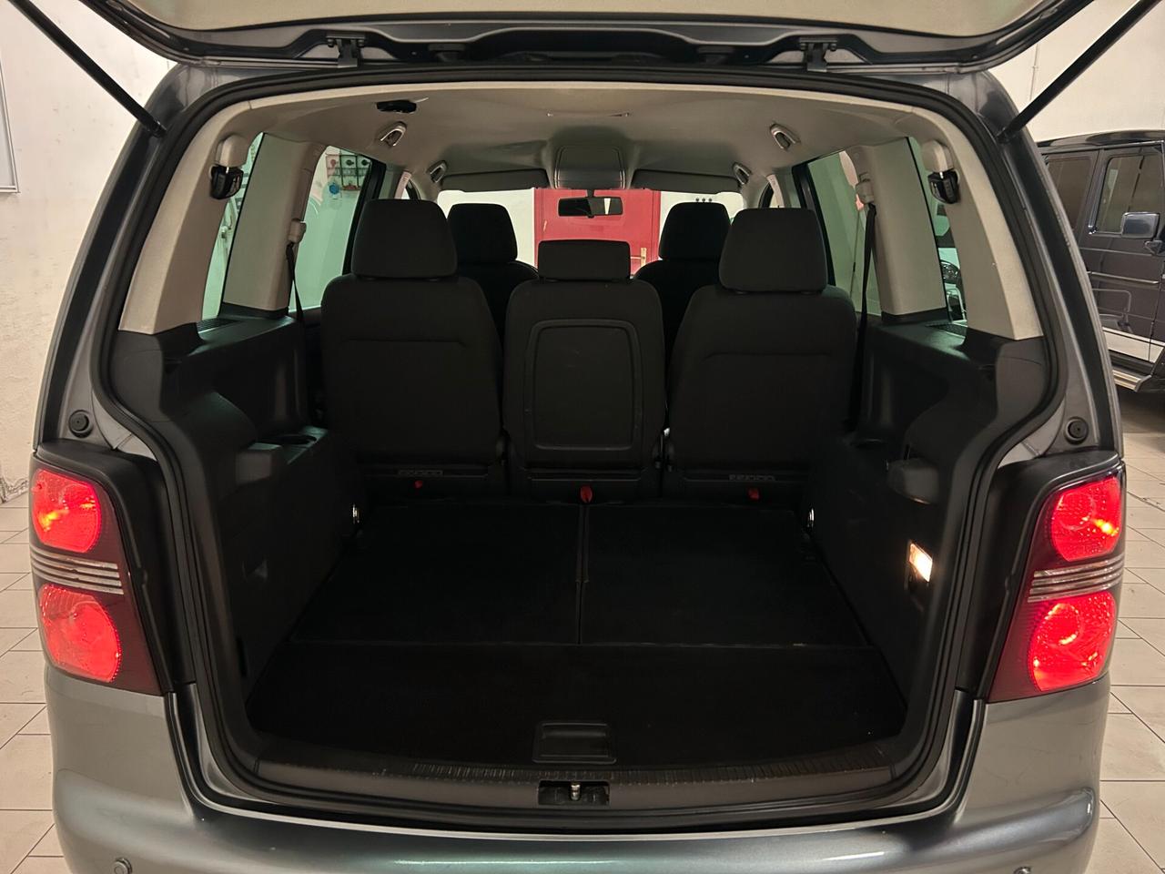 Volkswagen Touran TrendLine 1.9 TDI 7posti-DETTAGLI IN DESCRIZIONE
