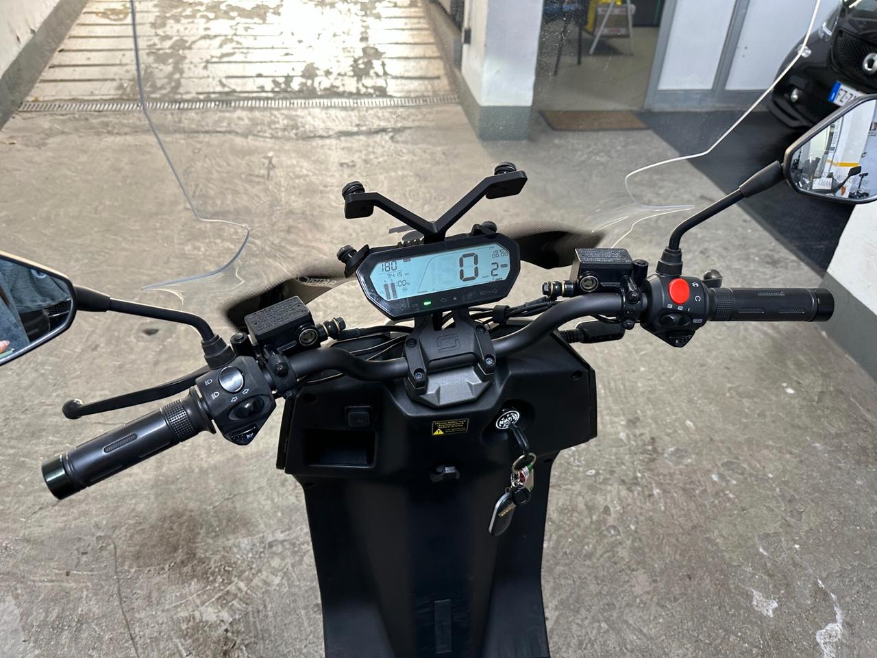 Super Soco CPX Electric Tech