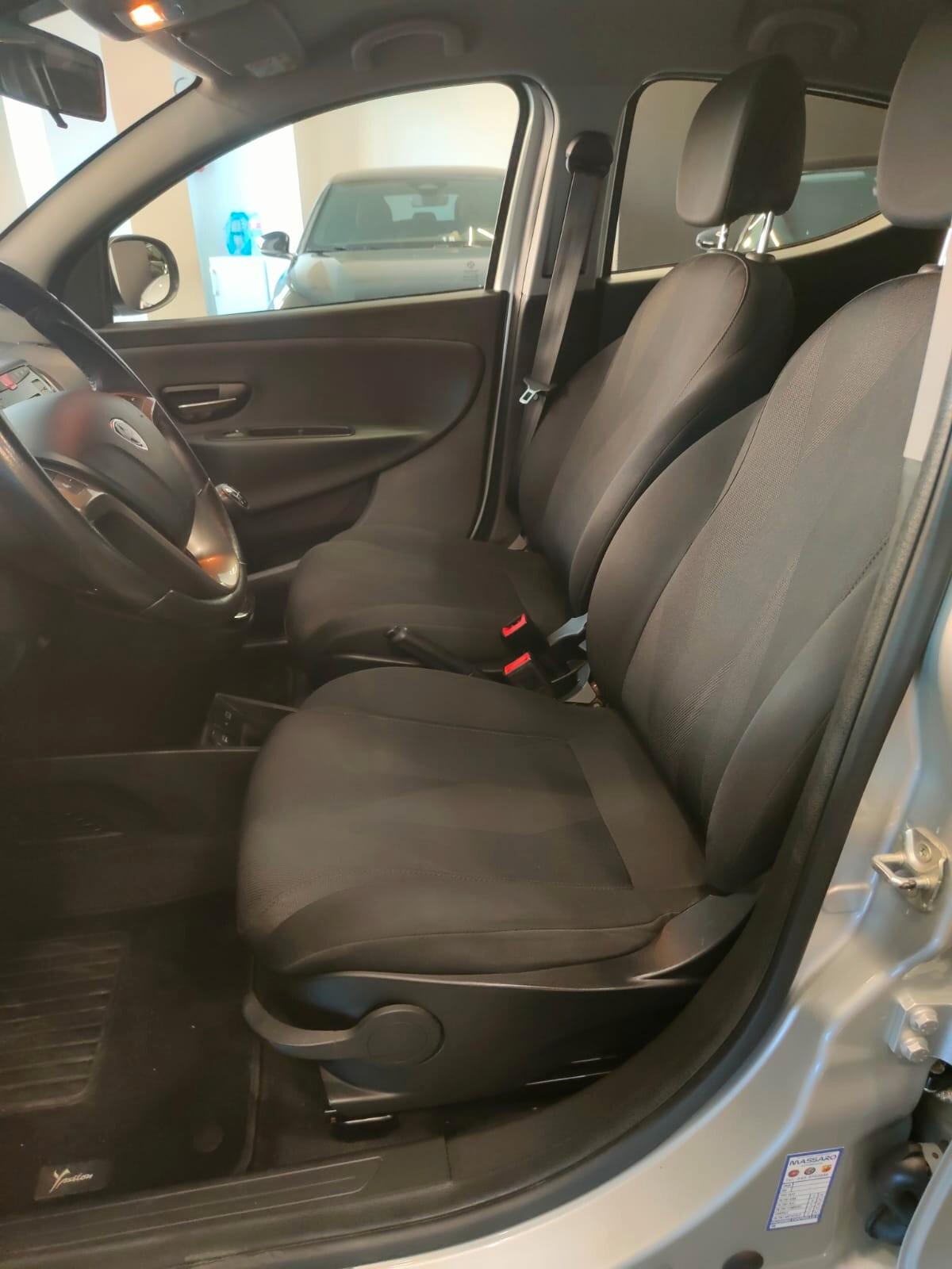 Lancia Ypsilon 1.2 69 CV 5 porte GPL Platinum