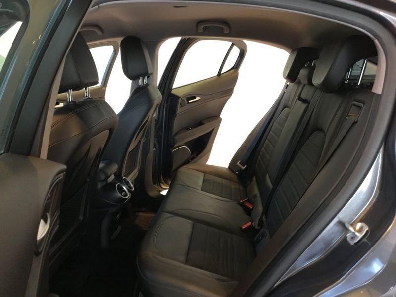 Alfa Romeo Stelvio 2.2 Turbodiesel 210 CV AT8 Q4 Super