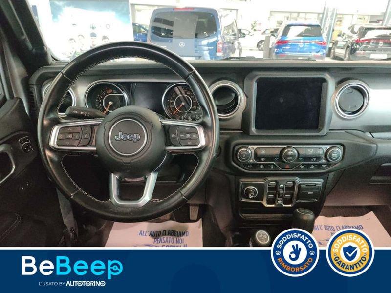 Jeep Wrangler UNLIMITED 2.0 TURBO SAHARA AUTO
