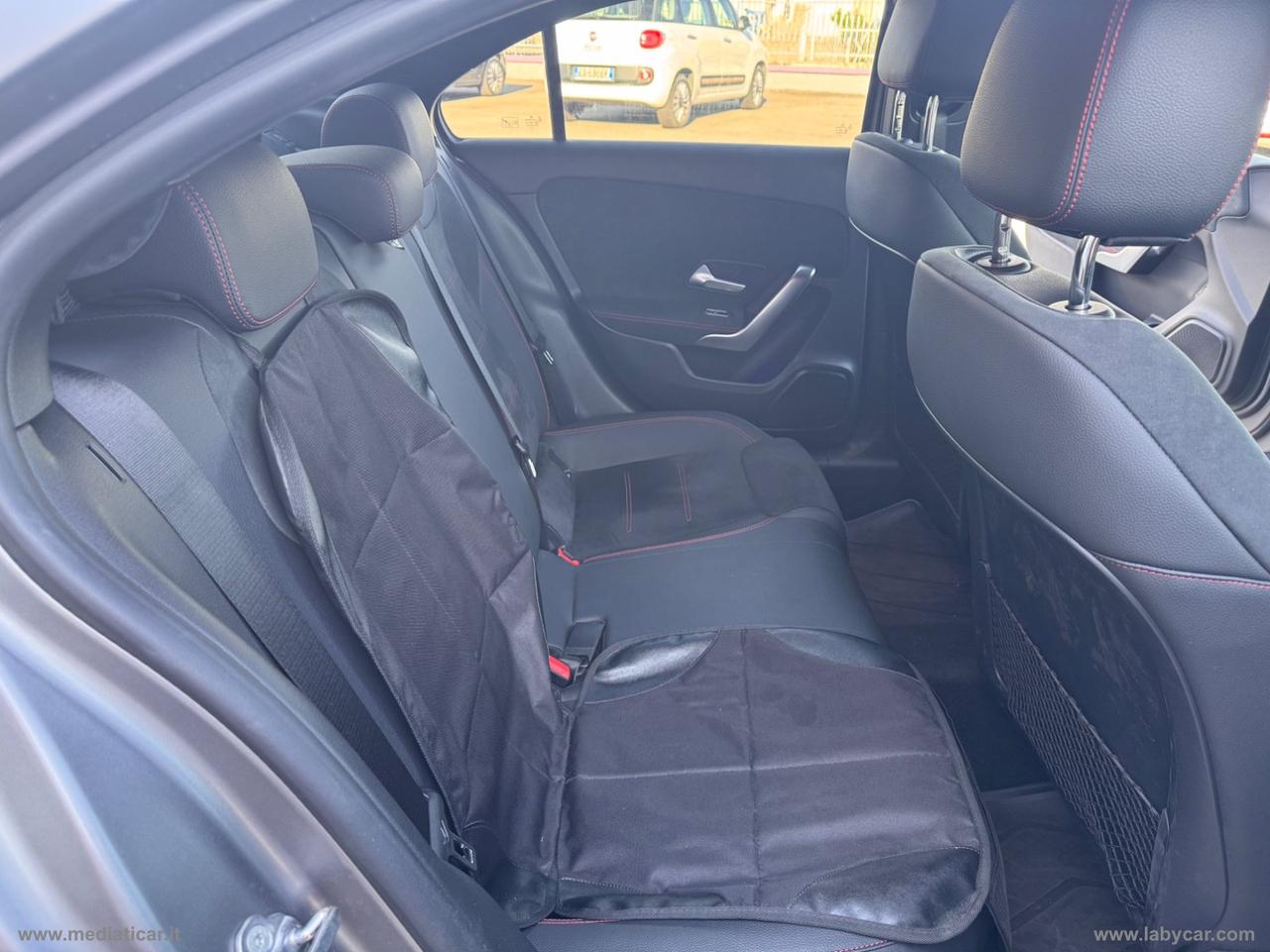 MERCEDES-BENZ A 180 d Automatic 4p. Premium