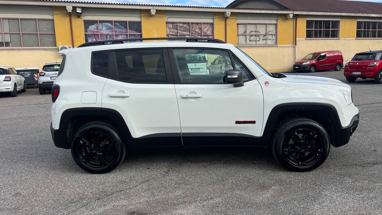 Jeep Renegade 2.0 Mjt 170CV 4WD Active Drive Low Trailhawk PER OPERATORE DEL SETTORE