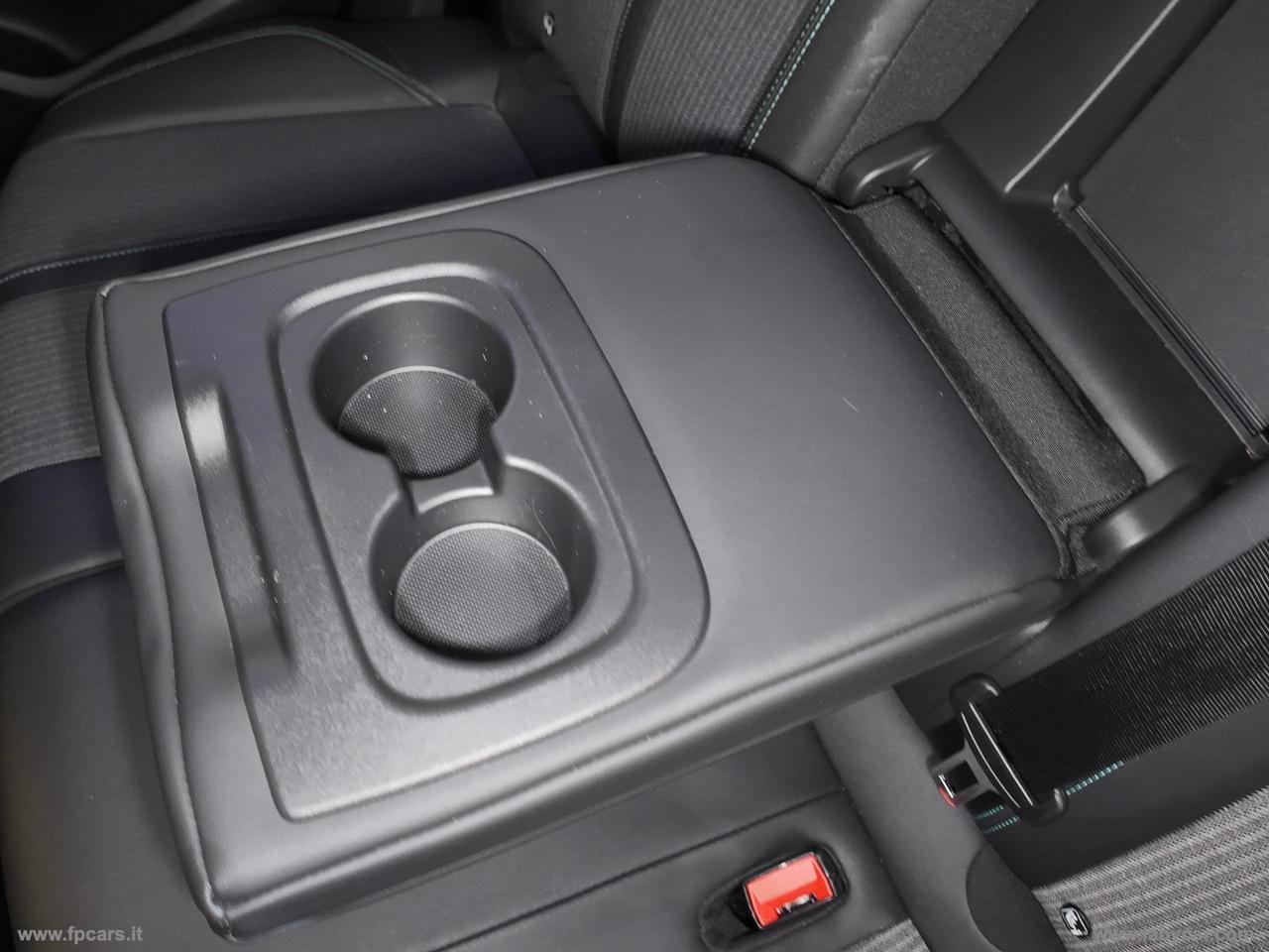 PEUGEOT 3008 BlueHDi 130 S&S EAT8 Allure