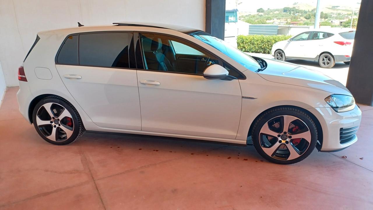 Volkswagen Golf Business GTD 2.0 TDI 5p. 4 Free BlueMotion Tech.