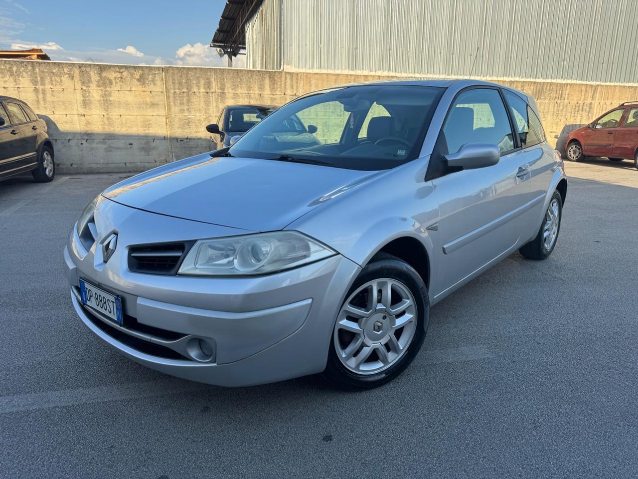 Renault Megane Mégane 1.6 3p Serie Speciale Exception