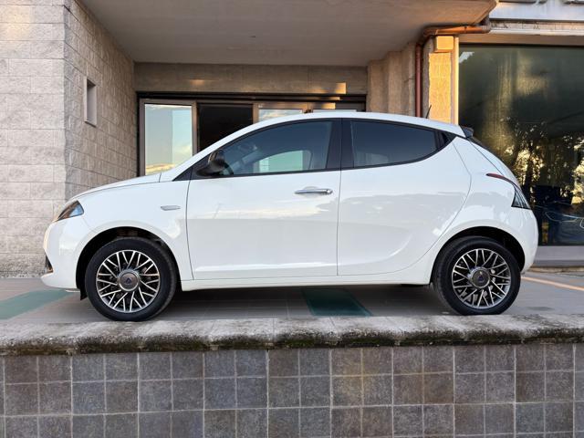 LANCIA Ypsilon 1.0 FireFly 5 porte S&S Hybrid Gold 5 posti