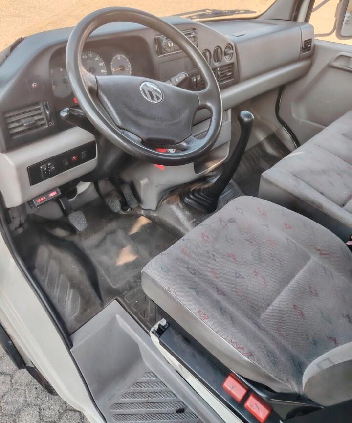 VOLSKWAGEN CARRO ATTREZZI 2.5 80KW