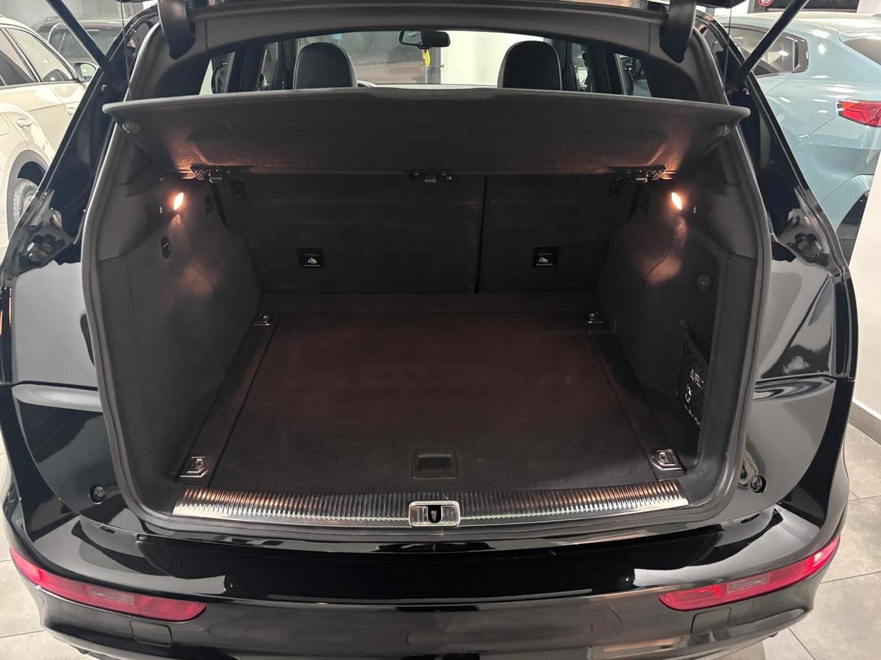 AUDI Q5 2.0 S-TRONIC S-LINE EDITION TETTO-RETRO