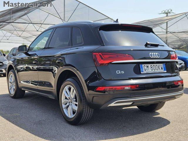 AUDI Q5 Q5 40 2.0 tdi mhev 12V Business quattro s-tronic -