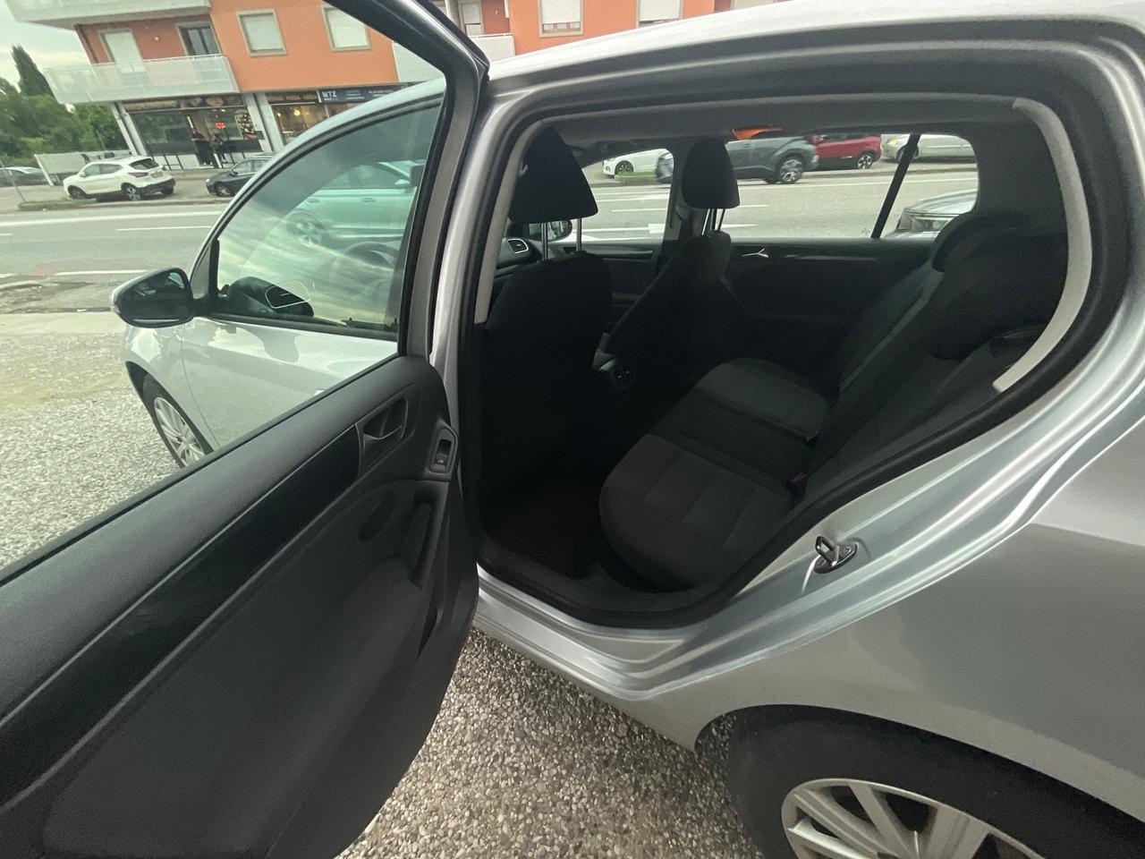 Volkswagen Golf 1.6 TDI DPF 5p. Comfortline