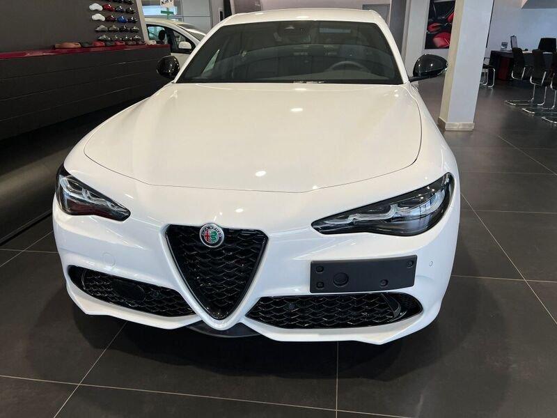 Alfa Romeo Giulia 2.2 Turbodiesel 210 CV AT8 AWD Q4 Tributo Italiano