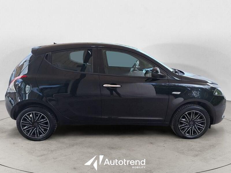Lancia Ypsilon 1.0 FireFly 70 CV Hybrid Gold S&S