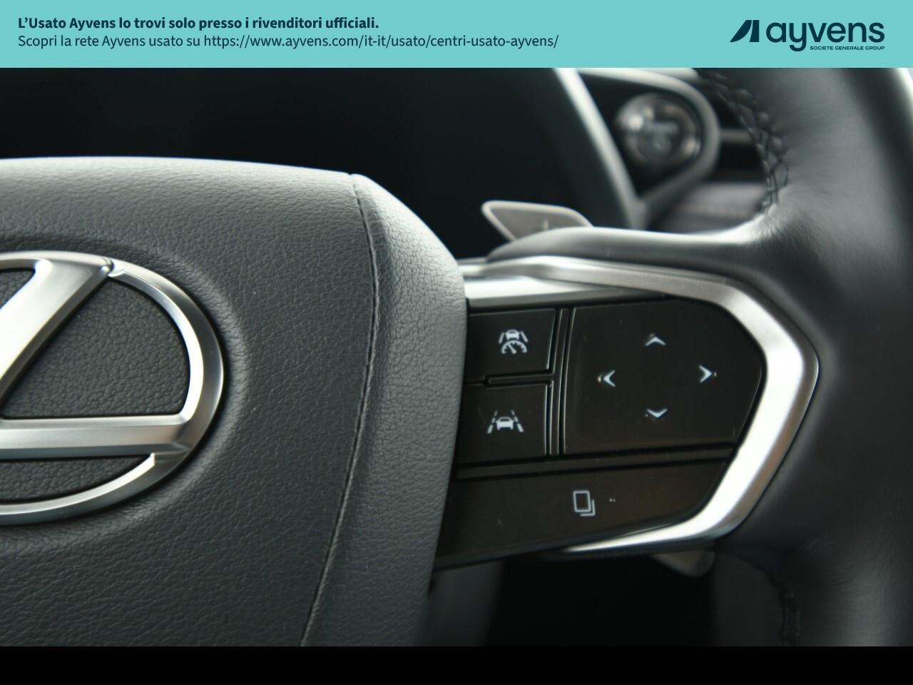 Lexus LBX Hybrid Cool