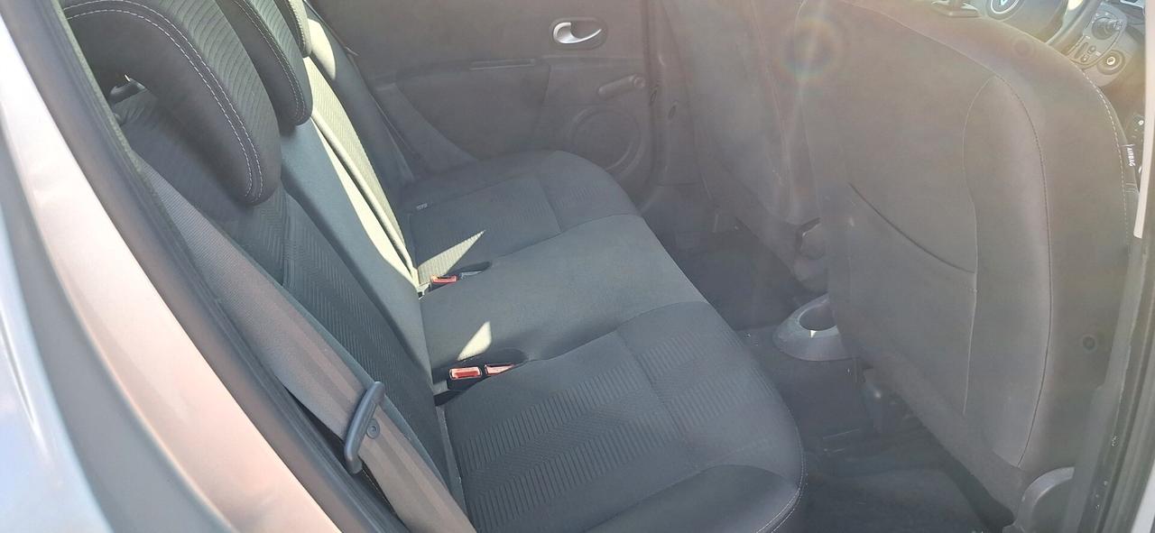 Renault Clio 1.2 16V 5 porte Dynamique