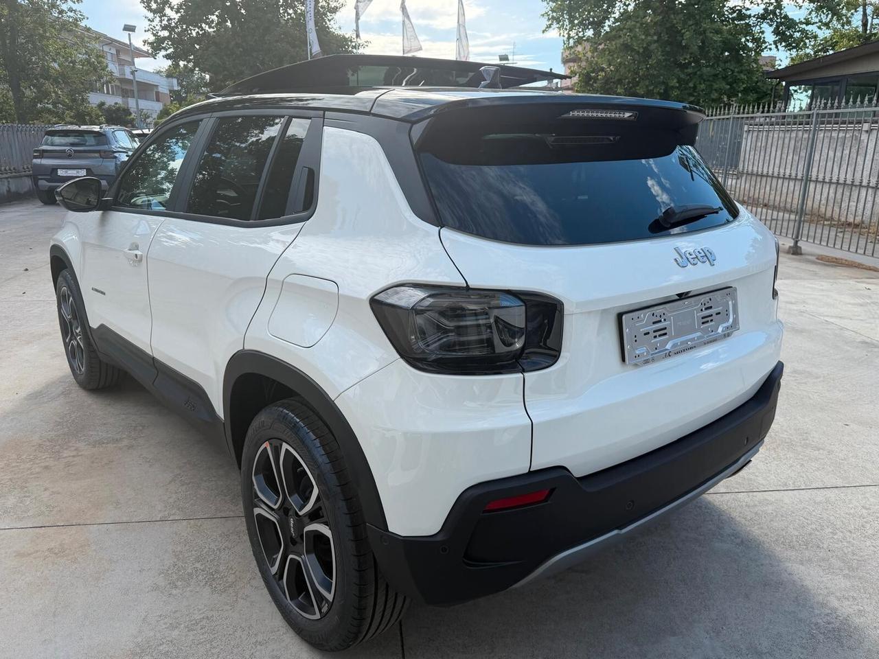 Jeep Avenger 1.2 Turbo 110 CV MHEV Summit