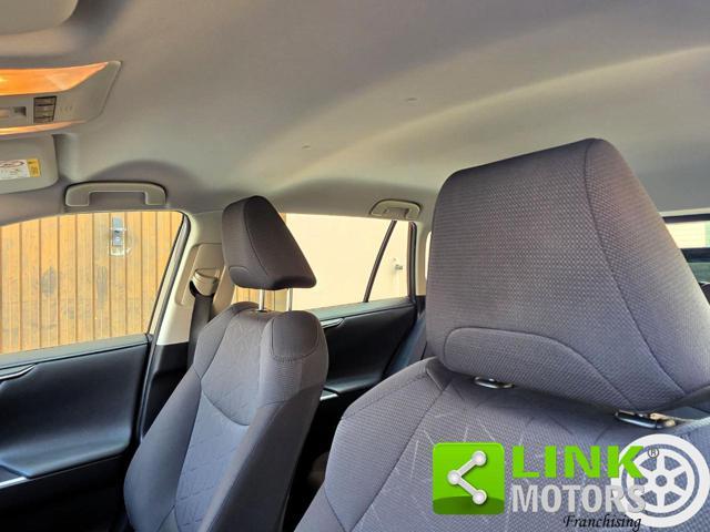 TOYOTA RAV 4 MY23 2.5 vvt-ie h Business 2wd 218cv e-cvt