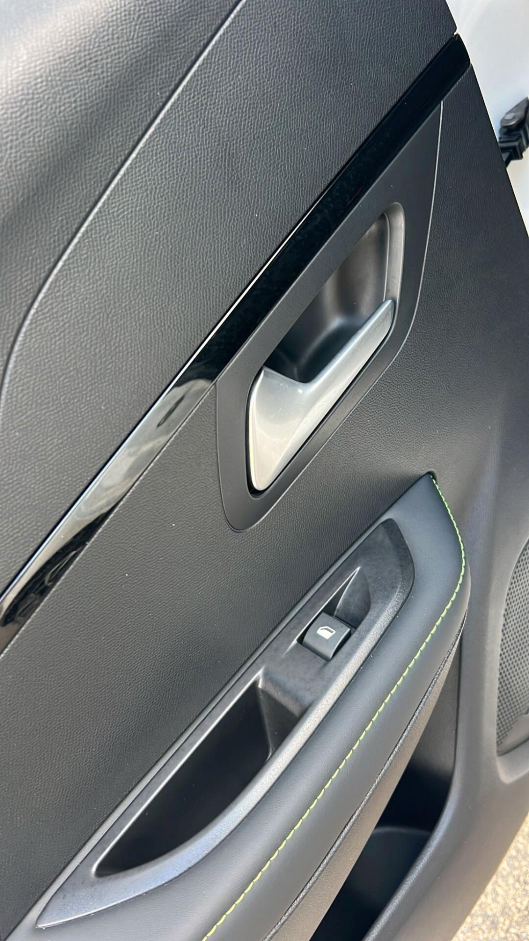 Peugeot 208 PureTech 100 Stop&Start EAT8 5 porte GT Line NEOPATENTATI