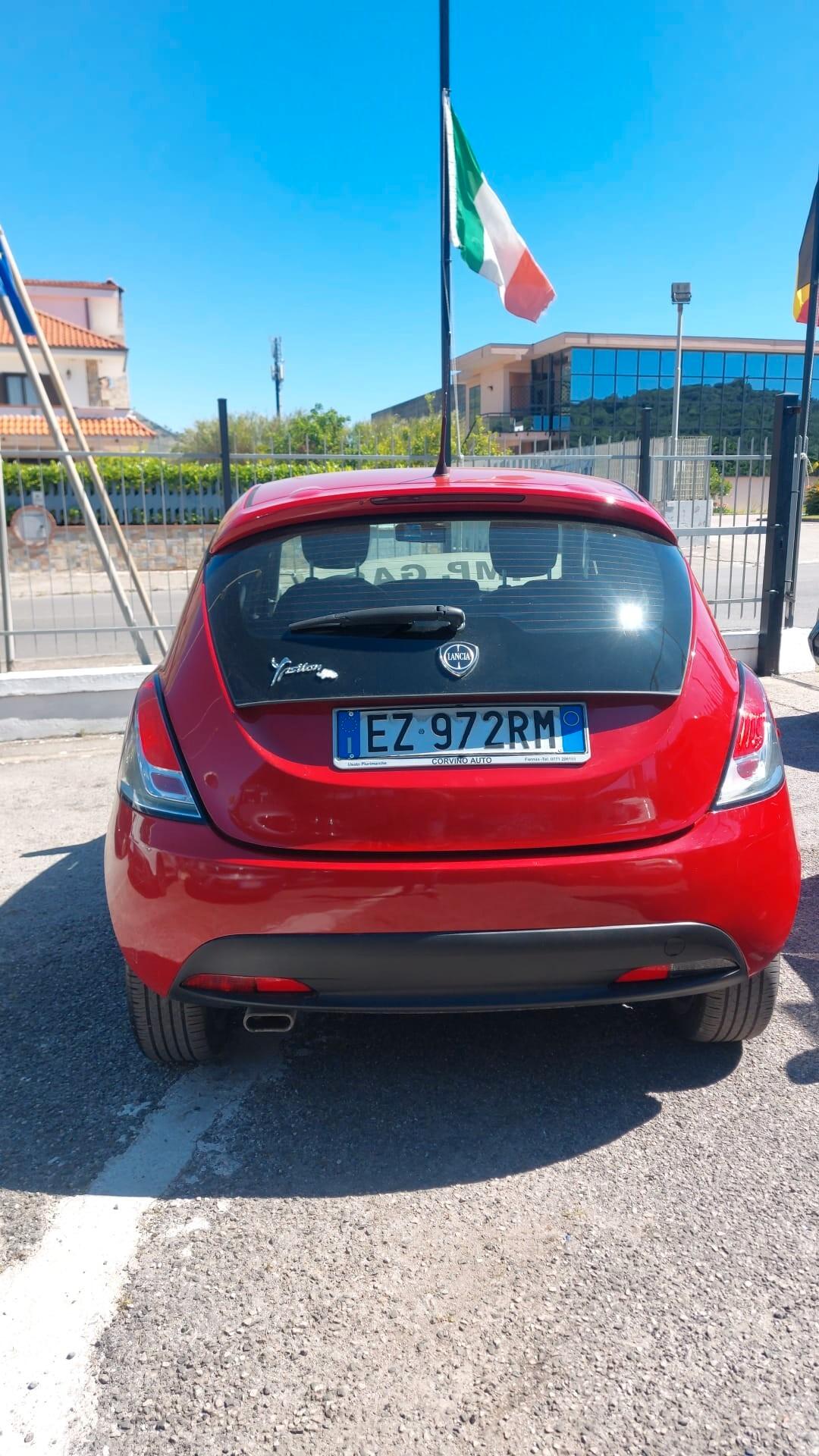 Lancia Ypsilon 1.2 69 CV 5 porte GPL Ecochic Elefantino