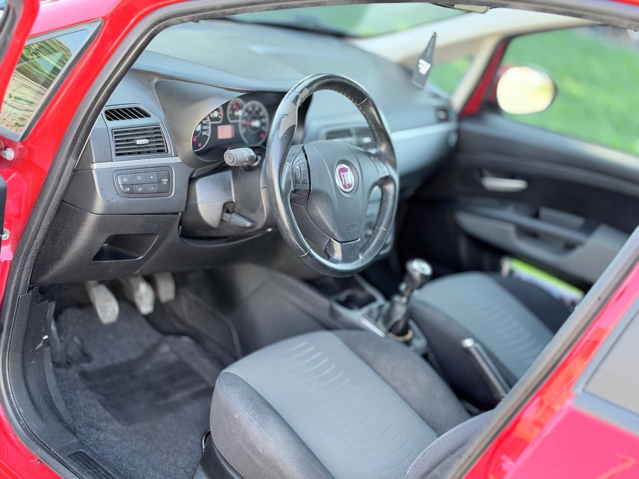 FIAT GRANDE PUNTO 1.2 BENZINA 5 PORTE GARANZIA 12 MESI