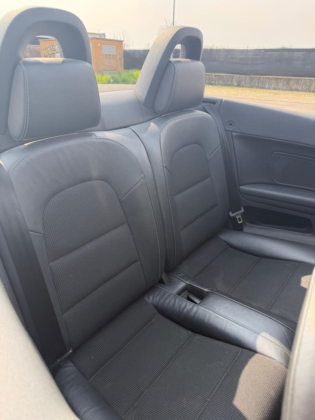 Audi A3 Cabrio 1.6 TDI 105 CV CR Attraction