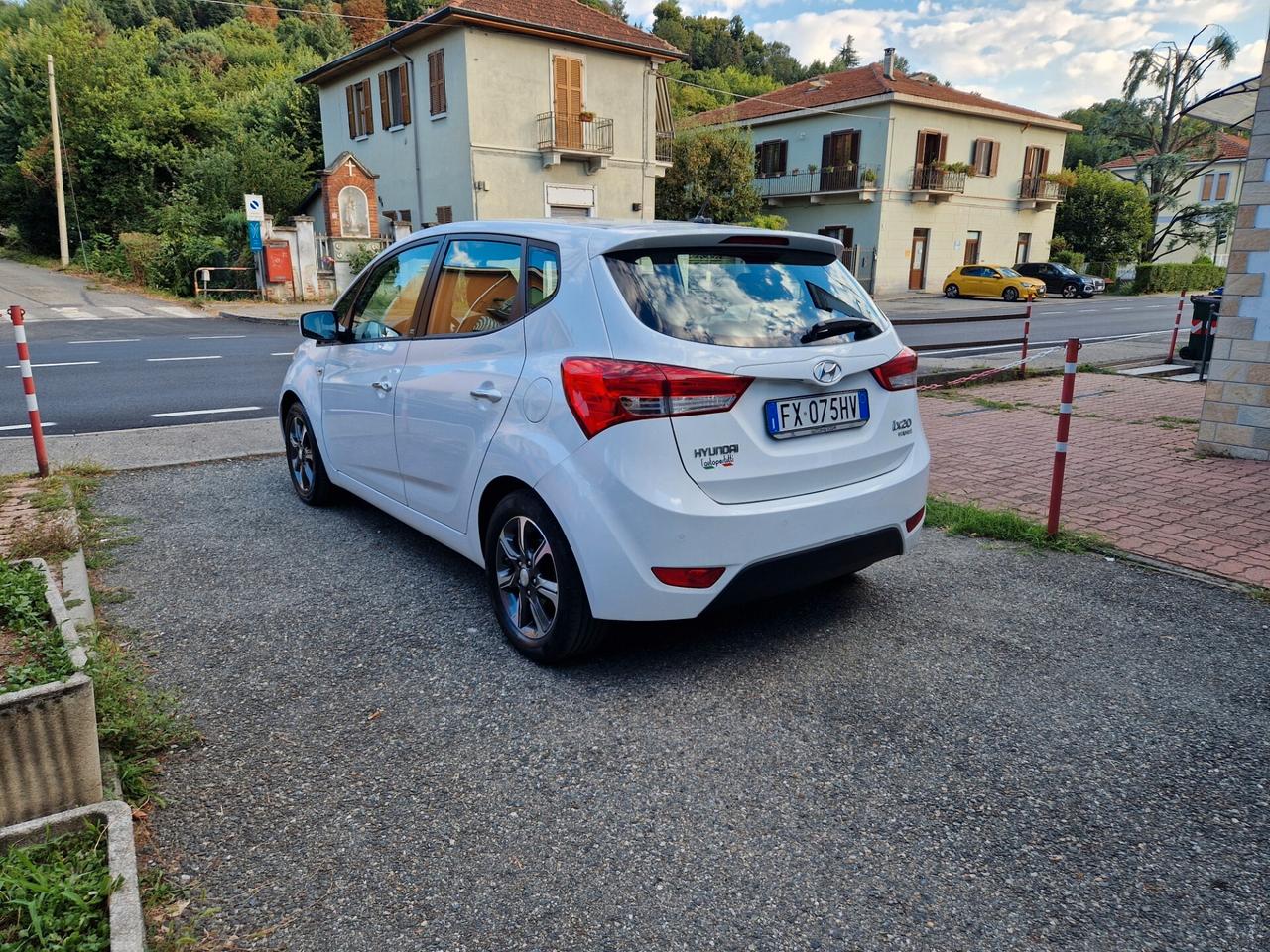 Hyundai iX20 1.6 125CV "74.400 km" GPL casa madre, Bluetooth