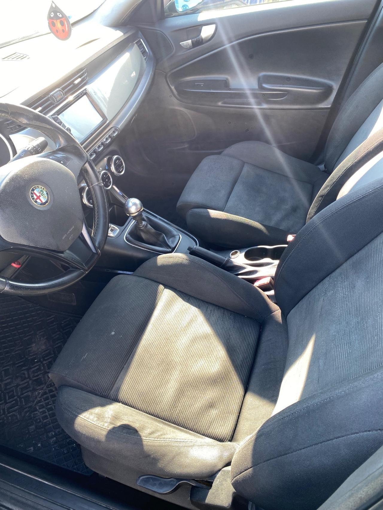 Alfa Romeo Giulietta 1.6 JTDm-2 105 CV Distinctive