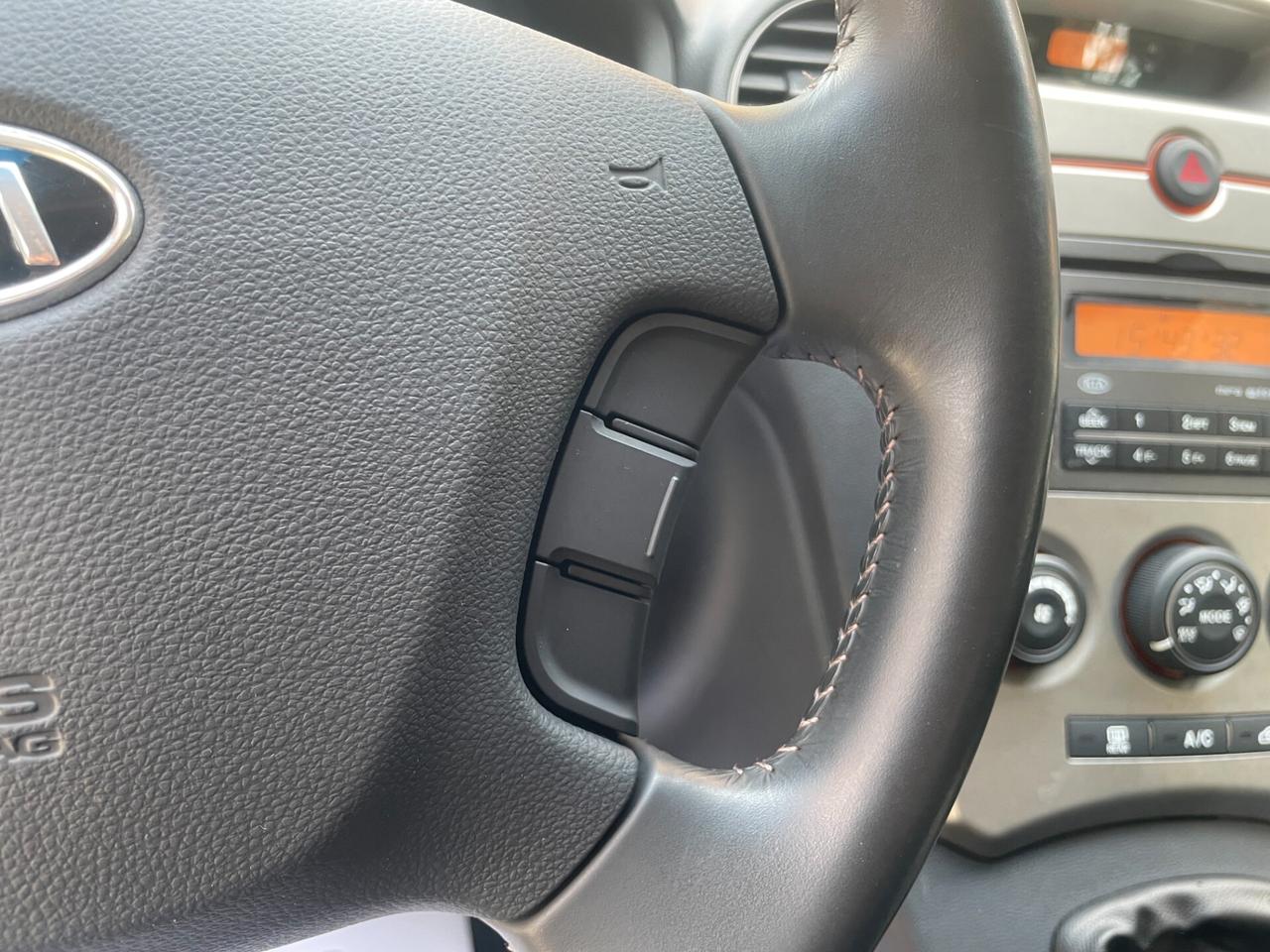Kia Carens UNICO PROPRIETARIO - AREA B MILANO