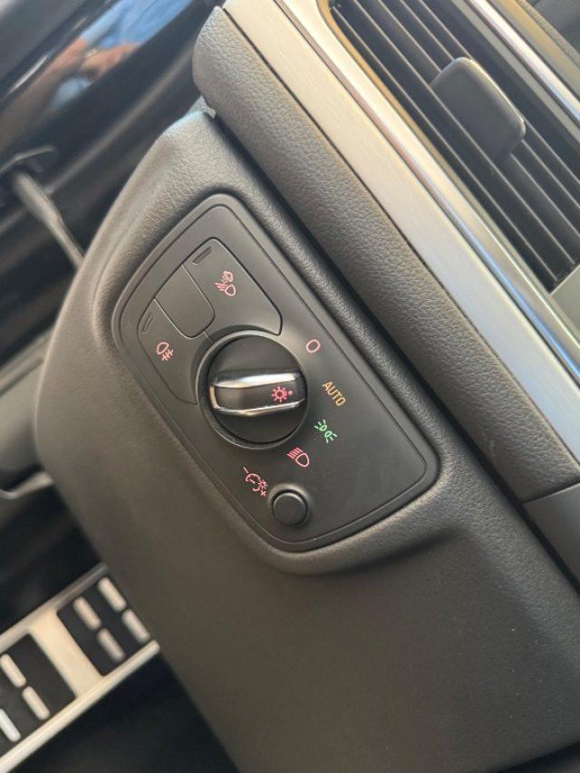 AUDI A6 2.0 TDI quattro S tronic Busi.// S LINE//MATRIX