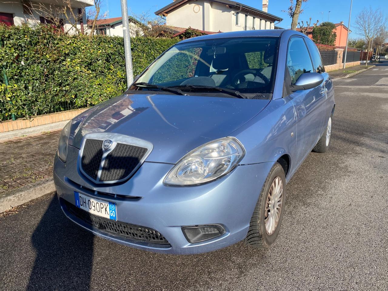 Lancia Ypsilon 1.2 Argento