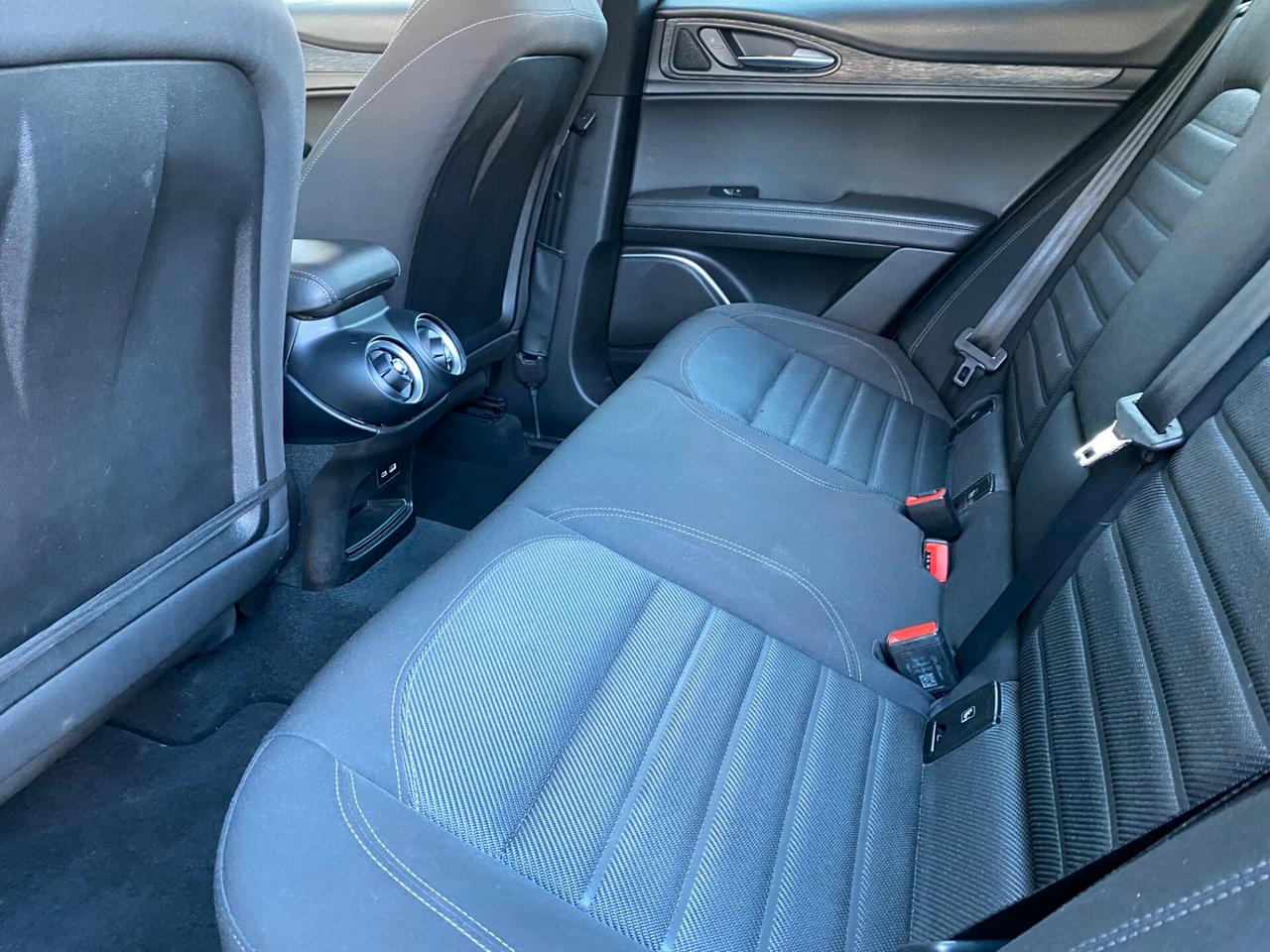 Alfa Romeo Stelvio 2.2 160CV VAN/AUTOCARRO 5 POSTI