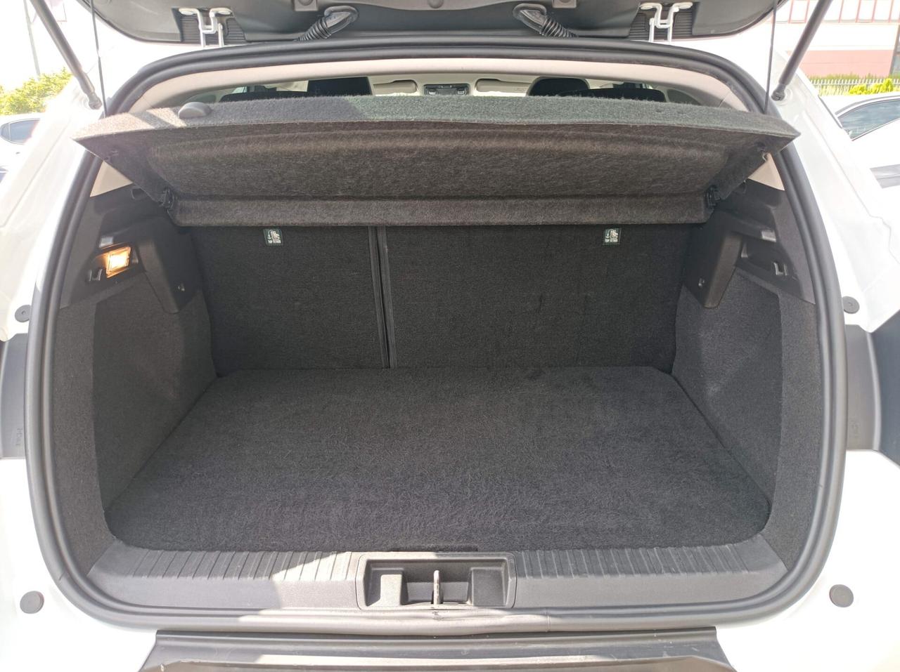 Renault Captur Plug-in Hybrid E-Tech 160 CV Intens