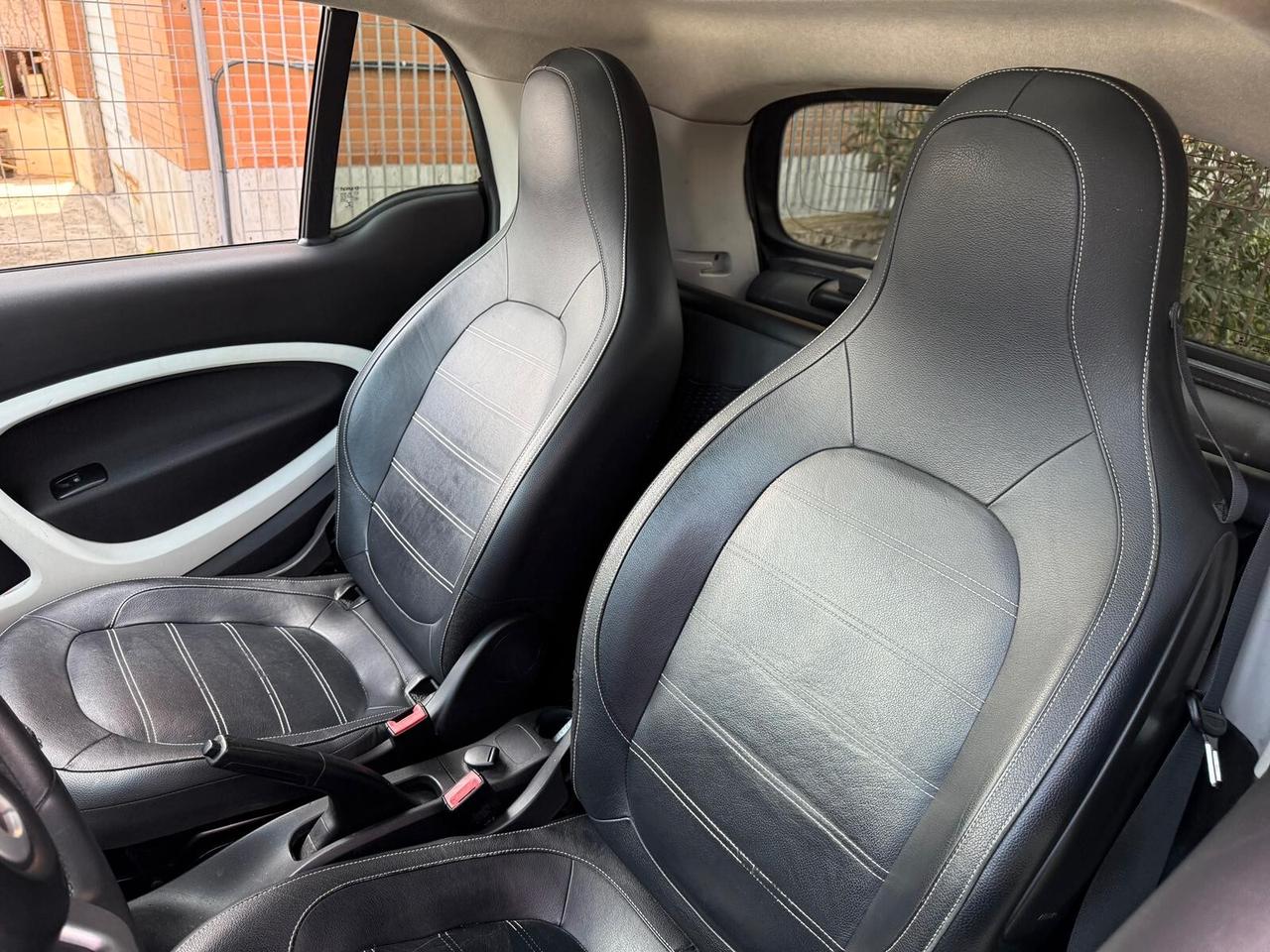 Smart ForTwo 1000 52 kW - Tutto incluso - Superprezzo - Finanziabile